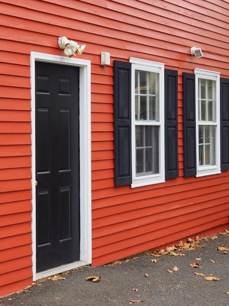 Cost of Red Vinyl Siding Installation in Chico