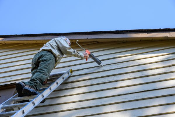 Vinyl Siding Caulk Repair in Chico